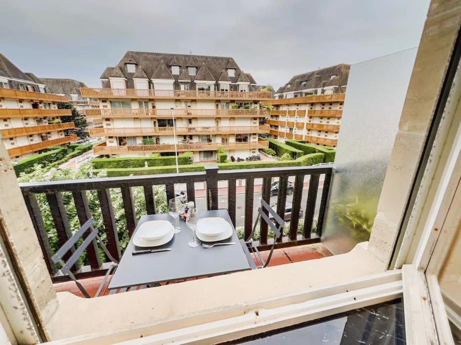 Deauville Triangle D'Or Proche Mer & Casino Aux Clefs Des Sacres Екстериор снимка